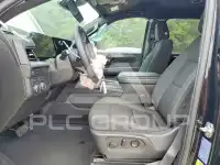 2025 Chevrolet Suburan фото