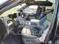 2025 Chevrolet Suburan фото