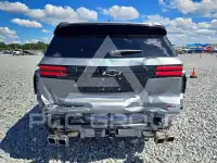 2025 Chevrolet TRAVERSE photo