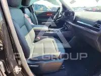 2025 Chevrolet TRAVERSE фото