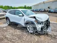 2025 Chevrolet TRAX фото