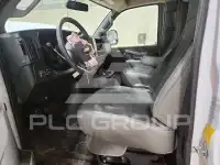 2025 Chevrolet Express фото