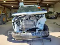 2025 Chevrolet Express фото