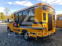 2025 Chevrolet Express photo