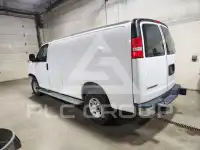 2025 Chevrolet Express фото