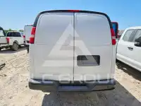 2025 Chevrolet Express фото