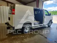 2025 Chevrolet Express фото