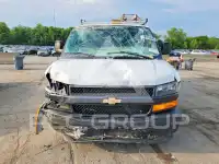 2025 Chevrolet Express фото