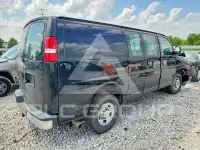 2025 Chevrolet Express фото
