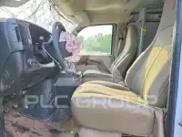 2025 Chevrolet Express фото
