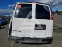2025 Chevrolet Express photo