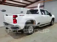 2025 Chevrolet Silverado photo