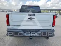 2025 Chevrolet Silverado photo