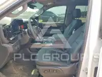 2025 Chevrolet Silverado photo