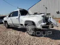 2025 Chevrolet Silverado фото