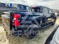 2025 Chevrolet Silverado photo