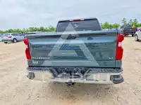 2025 Chevrolet Silverado photo