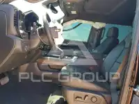 2025 Chevrolet Silverado фото