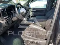 2025 Chevrolet Silverado photo