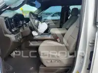 2025 Chevrolet Silverado фото