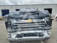 2025 Chevrolet Silverado photo