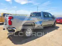 2025 Chevrolet Silverado фото