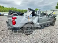 2025 Chevrolet Silverado фото