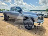 2025 Chevrolet Silverado фото