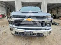 2025 Chevrolet Silverado photo