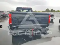 2025 Chevrolet Silverado фото