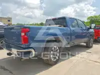 2025 Chevrolet Silverado photo
