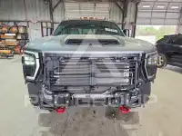 2025 Chevrolet Silverado фото