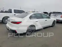 2025 BMW I7 фото