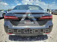 2025 BMW 530 фото