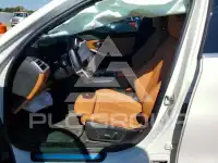 2025 BMW 330 фото