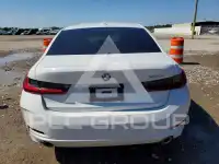 2025 BMW 330 фото