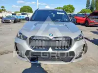 2025 BMW X1 фото