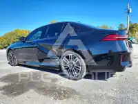 2025 BMW 550 фото
