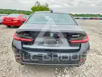 2025 BMW 330 фото