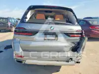 2025 BMW X7 фото