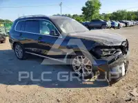 2025 BMW X7 фото