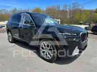 2025 BMW X7 фото