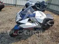 2025 Suzuki GSX-R750 фото