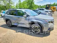 2025 Subaru Forester photo