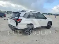2025 Subaru Forester фото