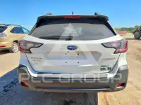 2025 Subaru Outback photo