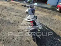 2025 Honda CB фото