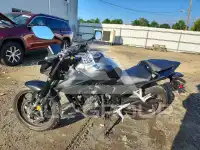 2025 Honda CB фото