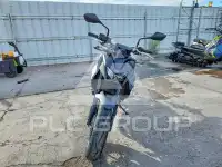 2025 Honda CB фото