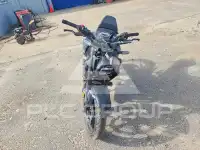 2025 Honda CB фото